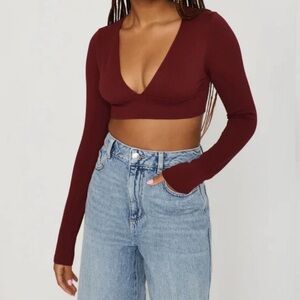 Garage Burgundy Deep V-Neck Long Sleeve Crop Top Size M